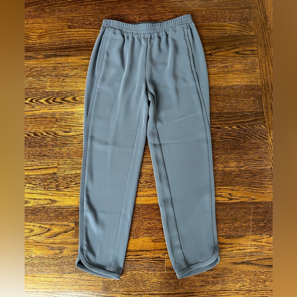 JCrew Women’s Gray Cropped Trouser Size 2